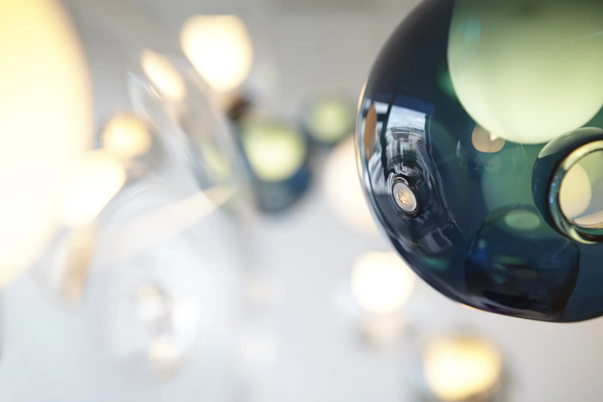 Moderne Ausstattung in der Zahnarztpraxis WHITEBLICK in Stuttgart.